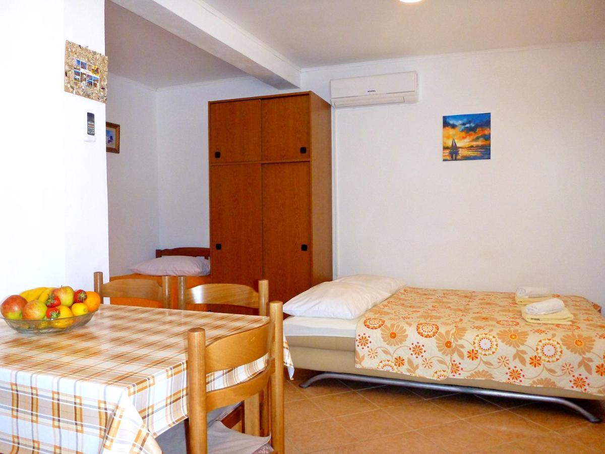 Apartmani Jole Trogir Zewnętrze zdjęcie